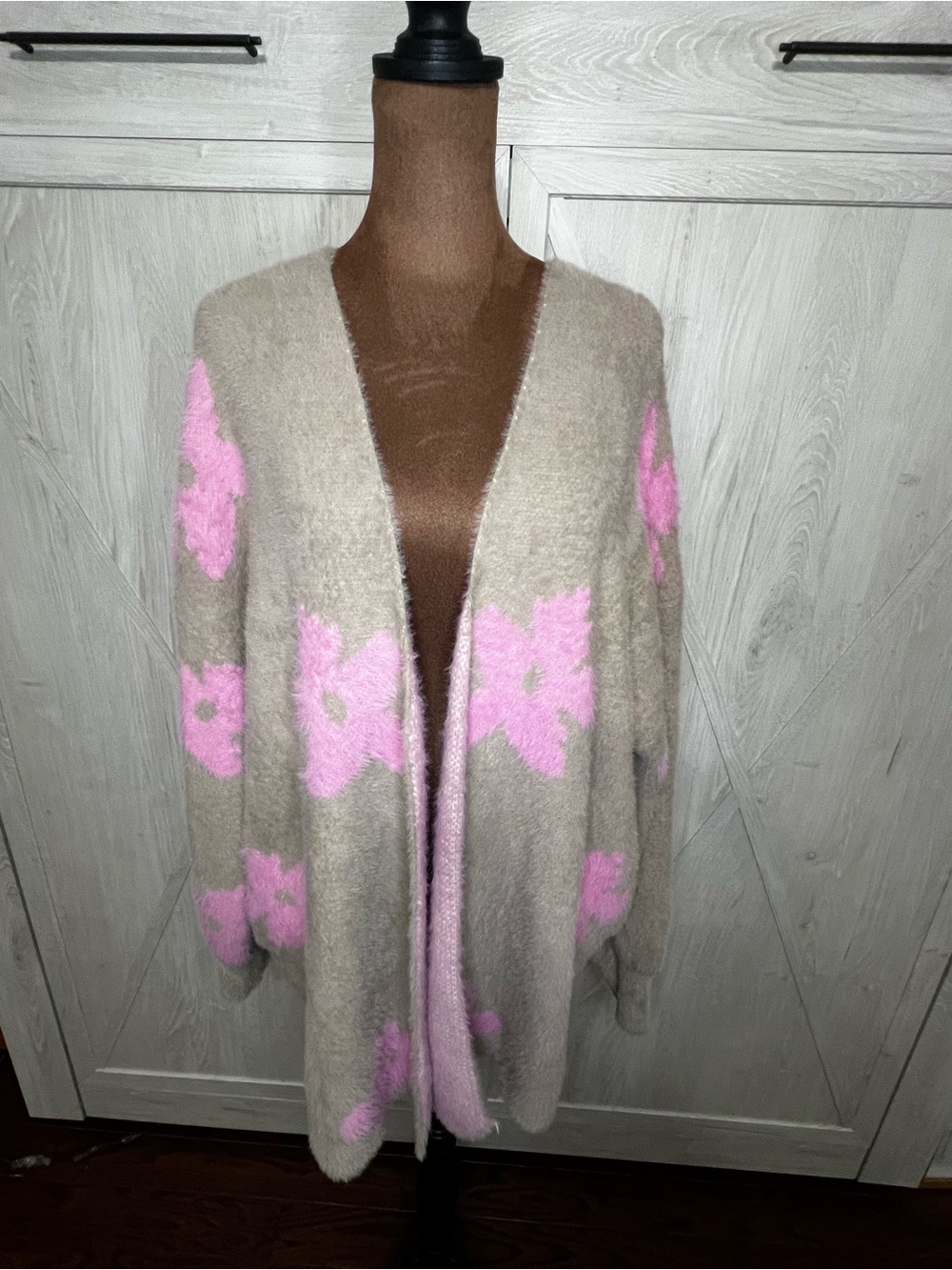 Judith March Pink Floral Fuzzy Eyelash Knit Cardigan Size L Boho Coquette